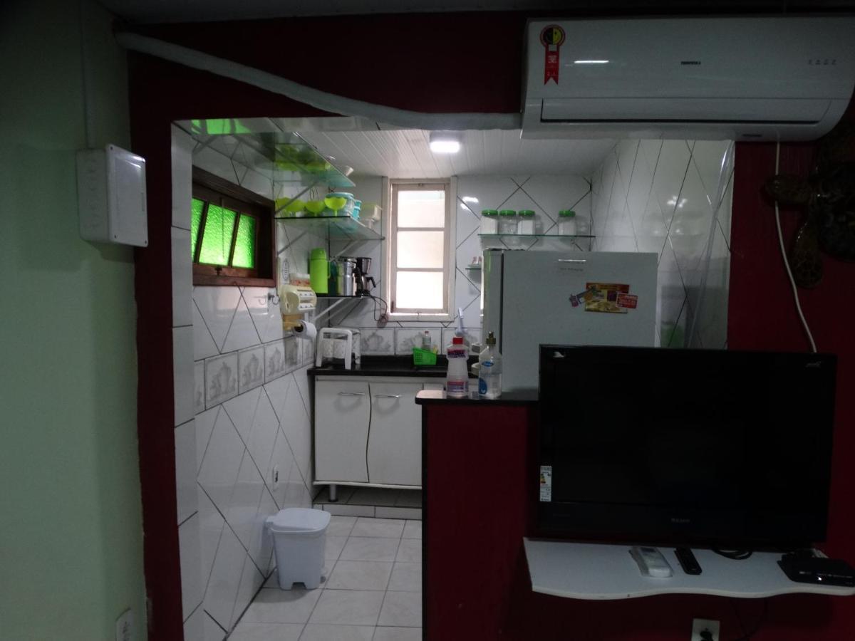 Hospedagem Giza Branco Arraial do Cabo